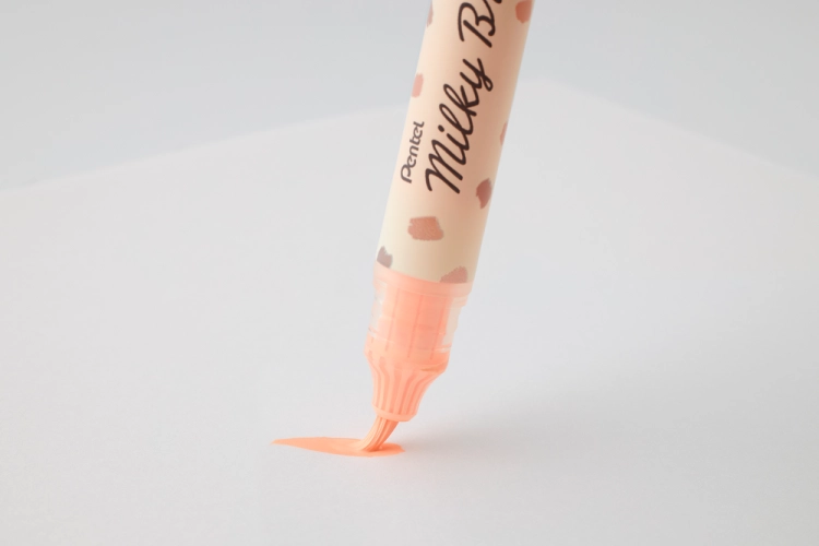 pisak-do-kaligrafii-pedzelkowy-Pentel-Milky-brush-pomaranczowy.webp