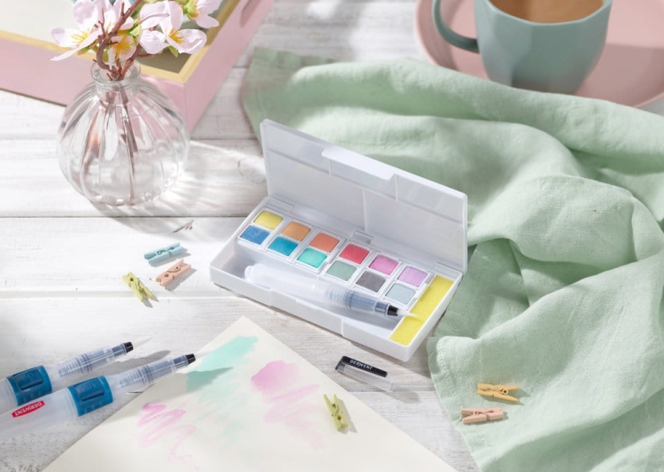 farby-Derwent-Pastel-Shades-12-kolorow-2305865-4.jpg